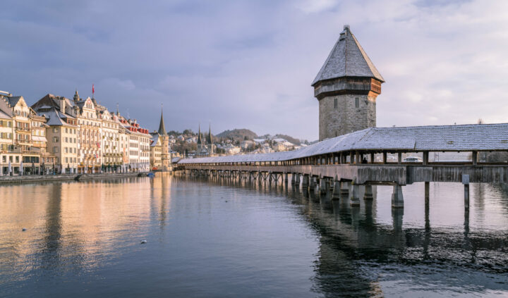 Die Stadt Luzern - Kapellbrücke mit Wasserturm