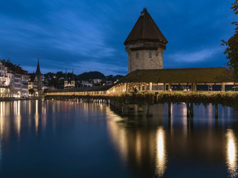 Brücke in Luzern in Abendstimmung