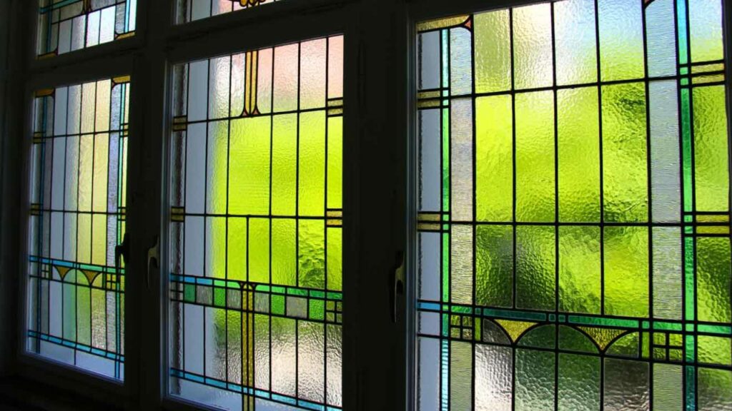 Jugendstil Fenster Hotel Royal Luzern 1280x720