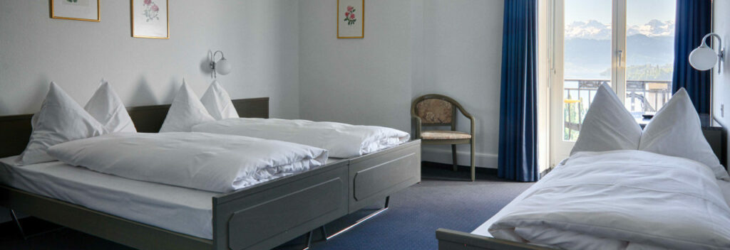 Luzern Dreibettzimmer See Hotel Royal Breit 1 1280x440