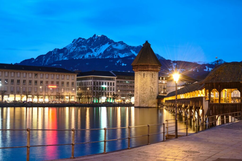Luzern Abendstimmung Stadt